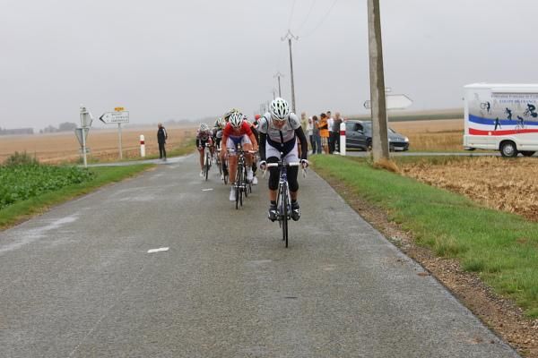 Tatiana Antoshina (Team Valdarno) leads the break.