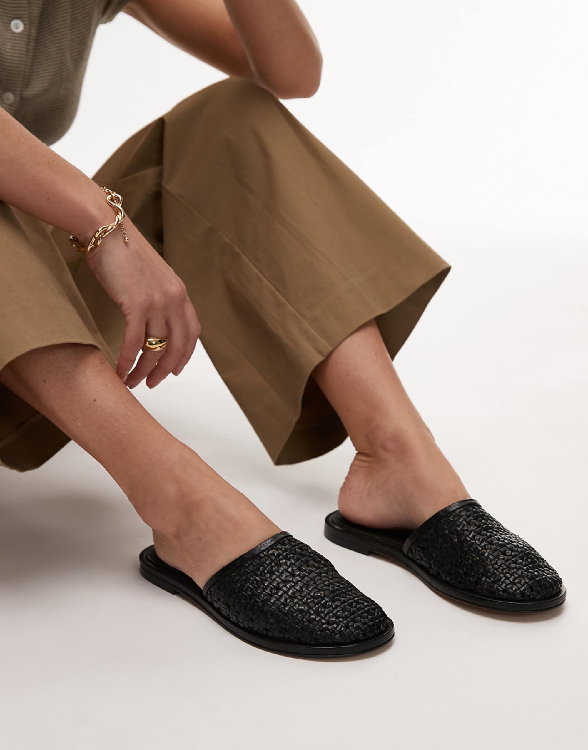 Topshop Bobby Leather Woven Clog in Black