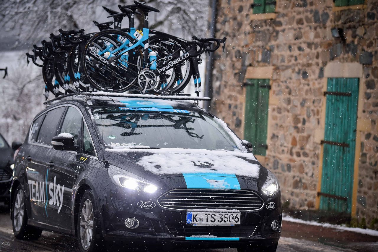 Team Sky's car in the snow