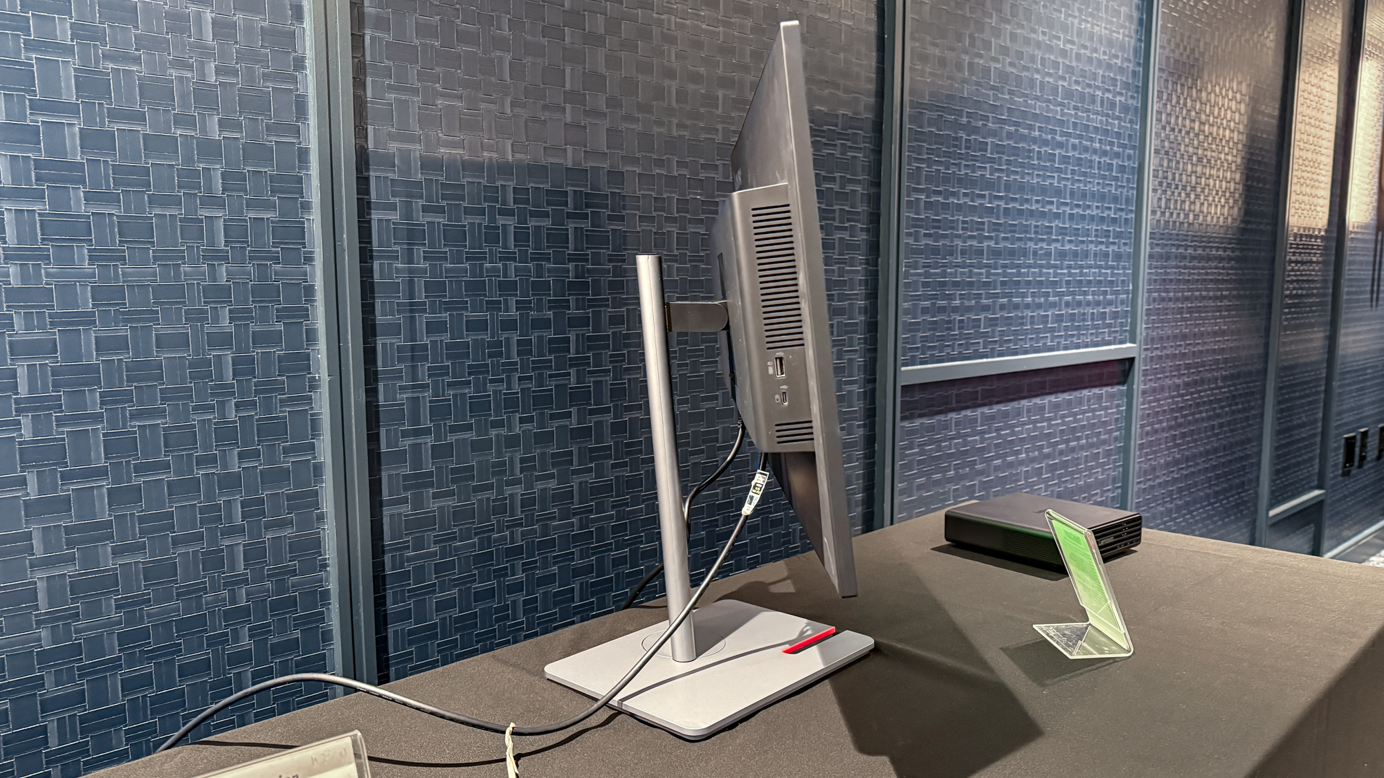 Lenovo ThinkVision P27UL-40