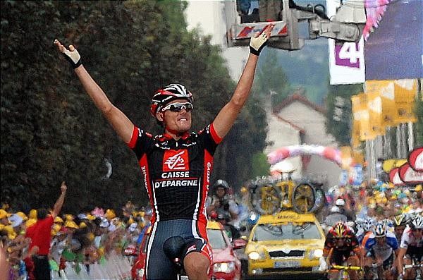 Luis Le&oacute;n S&aacute;nchez (Caisse d'Epargne) celebrates his first victory at the Tour.