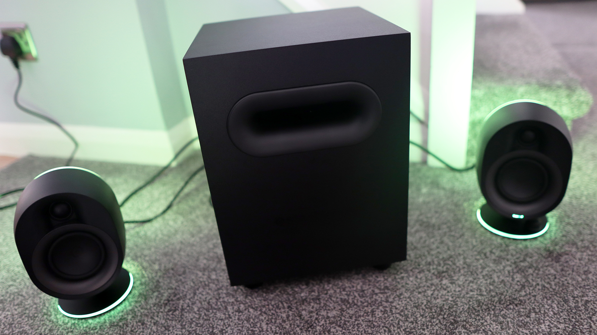 SteelSeries Arena 7 set up on a floor