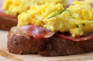 Cheesey scrambled eggs with bacon
