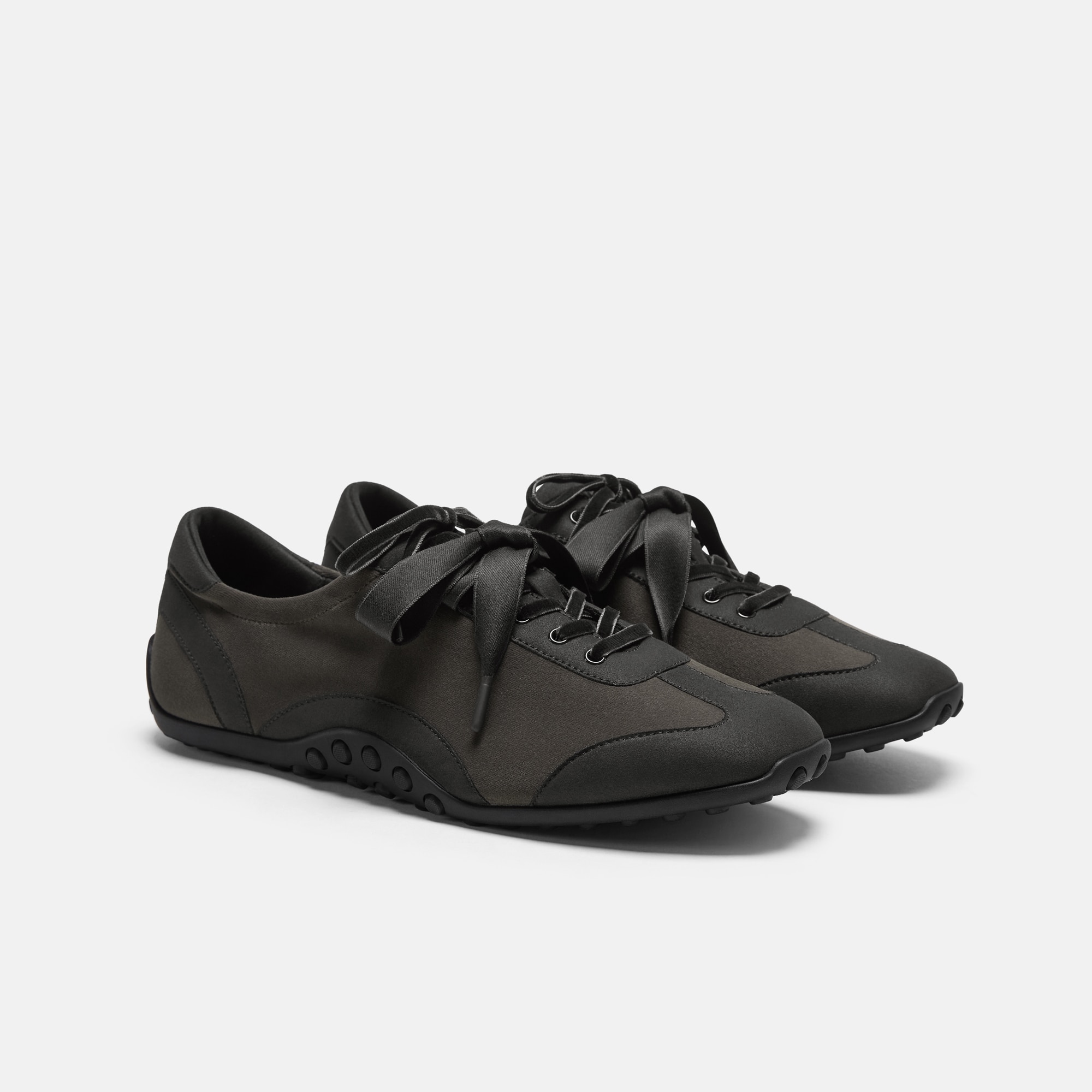 Square-Toe Jogger Sneakerina (carol) - Us Size 5
