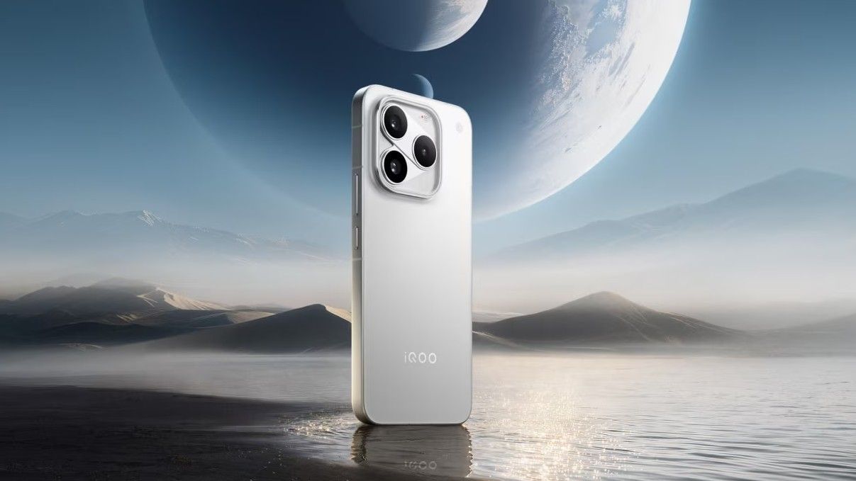 iQOO 16 back