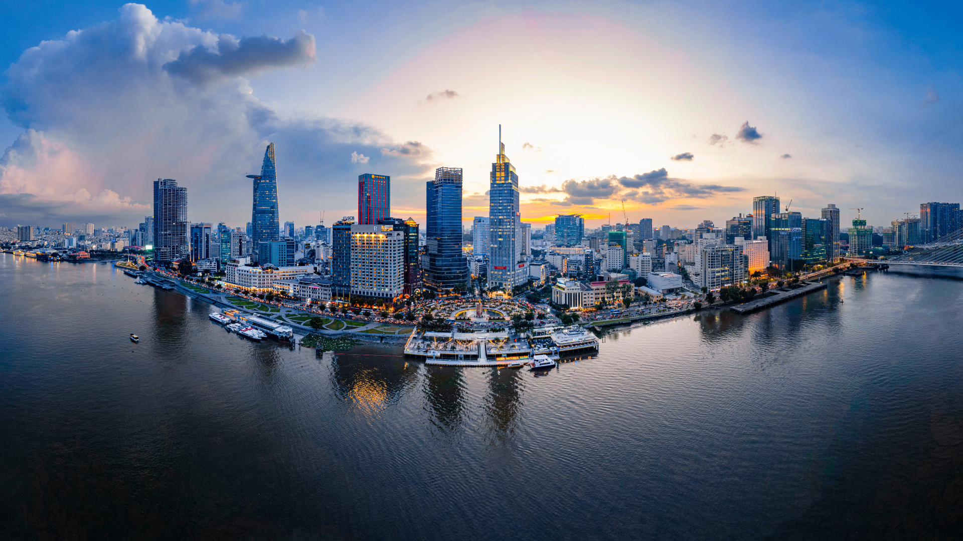 Ho Chi Min City on the Saigon riverbank