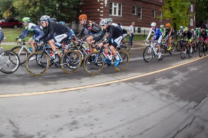 Tom Dumoulin (Giant-Shimano) near the front of the field