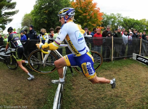 Bart Wellens (Telenet Fidea Cycling) trying to keep pace with Ryan Trebon