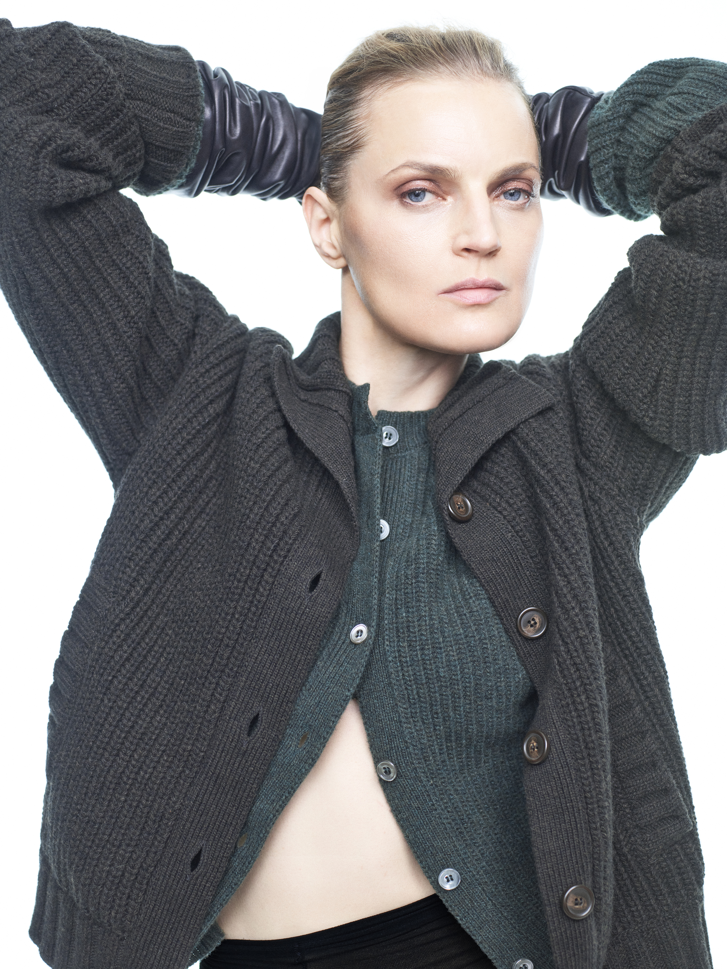 A model debuts Gwyn Fall 2025