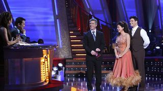 Dancing with the Stars' Marie Osmond faints: VIDEO