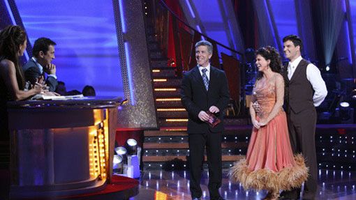 Dancing with the Stars&#039; Marie Osmond faints: VIDEO