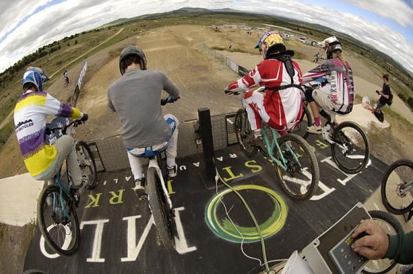 The Stromlo four cross start ramp looks bare without the start arch from the World Championships.