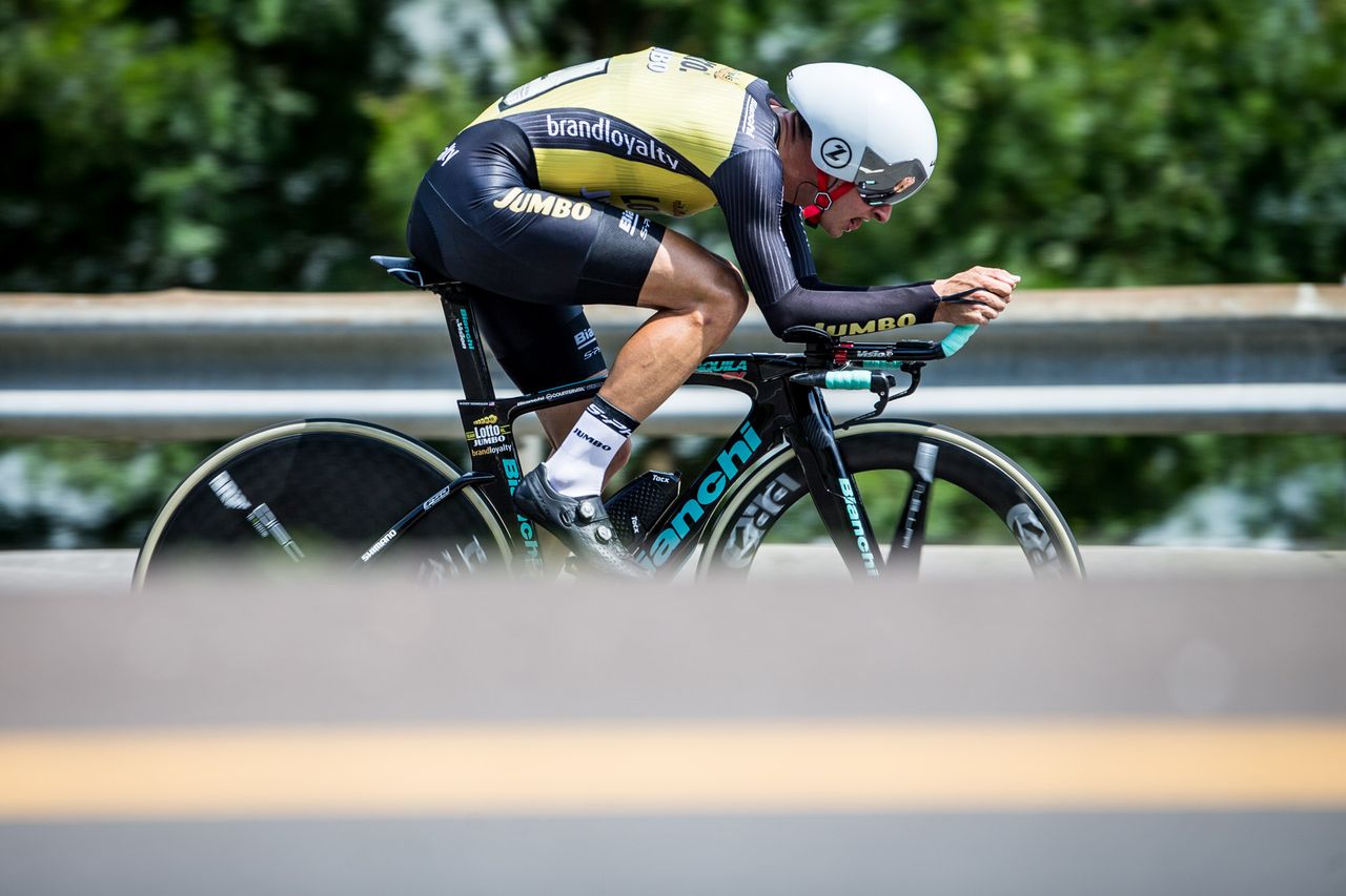 Alexy Vermeulen (Lotto-Jumbo) riding into seventh place.