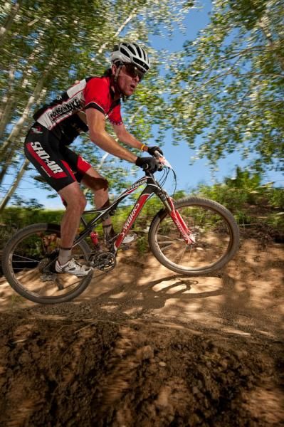 Tad Elliott (Sho-Air/Specialized) displays a champion's prowess on the bike.