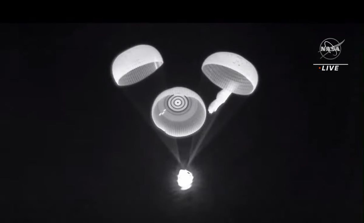 SpaceX a NASA Eye Dragon problém s padákom pred ďalším štartom astronautov