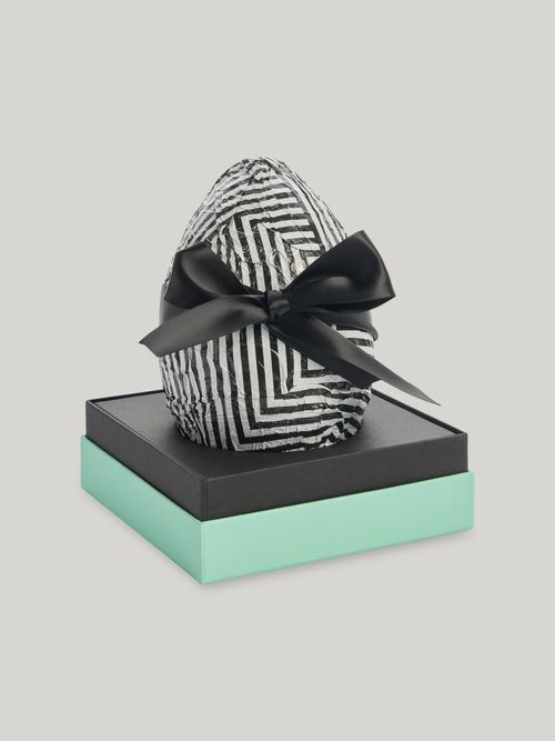 Claridge&rsquo;s Milk Chocolate Easter Egg (445g)