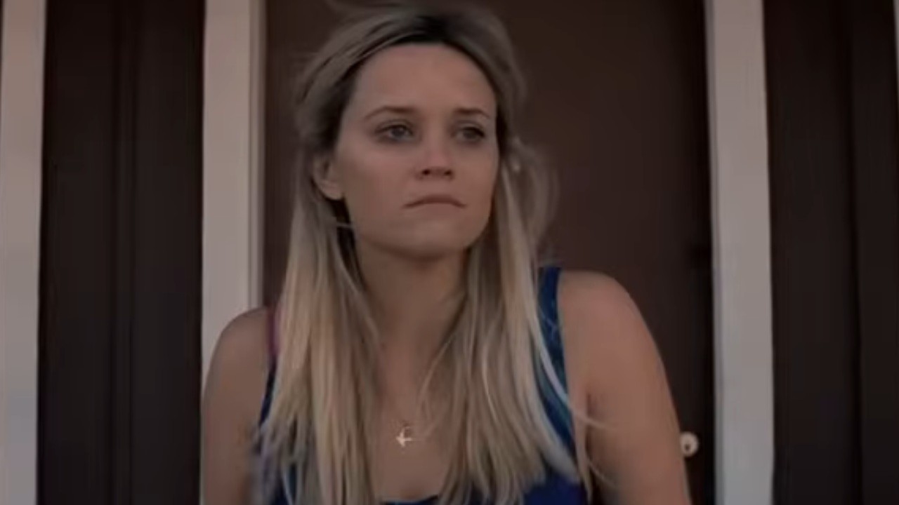 Reese Witherspoon with a concerned look on her face in Mud