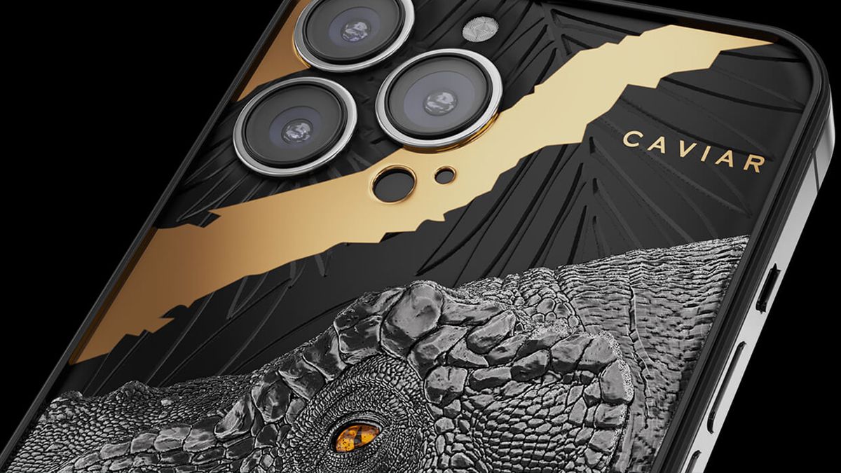 A close up of the Tyrannophone by Caviar.