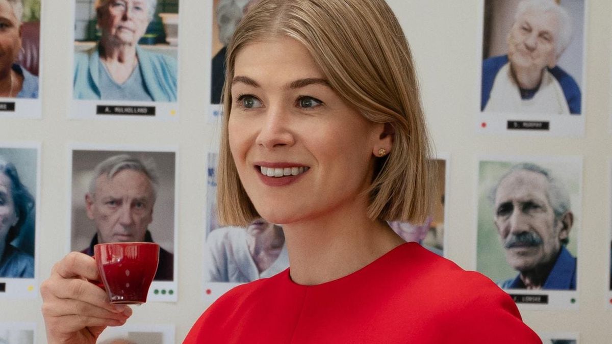 Rosamund Pike in I Care a Lot