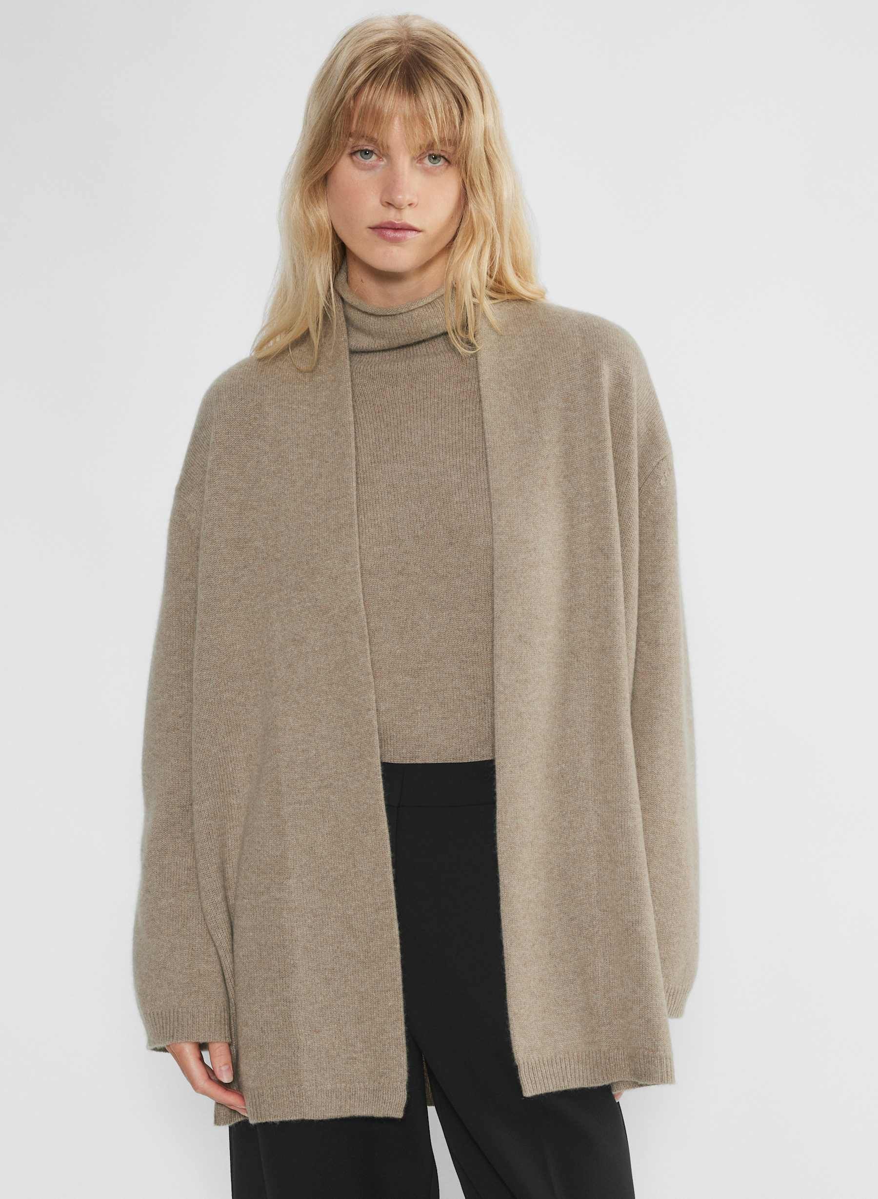 aritzia,