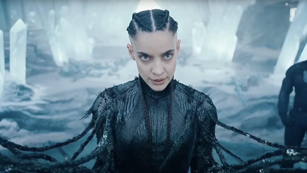 Engineer using her nanotech to hack the Fortress of Solitude&#039;s computer in Superman