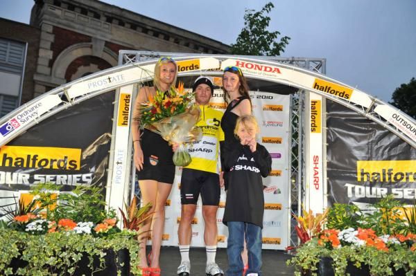 Graham Briggs (Rapha-Condor-Sharp) won the sprint competition.