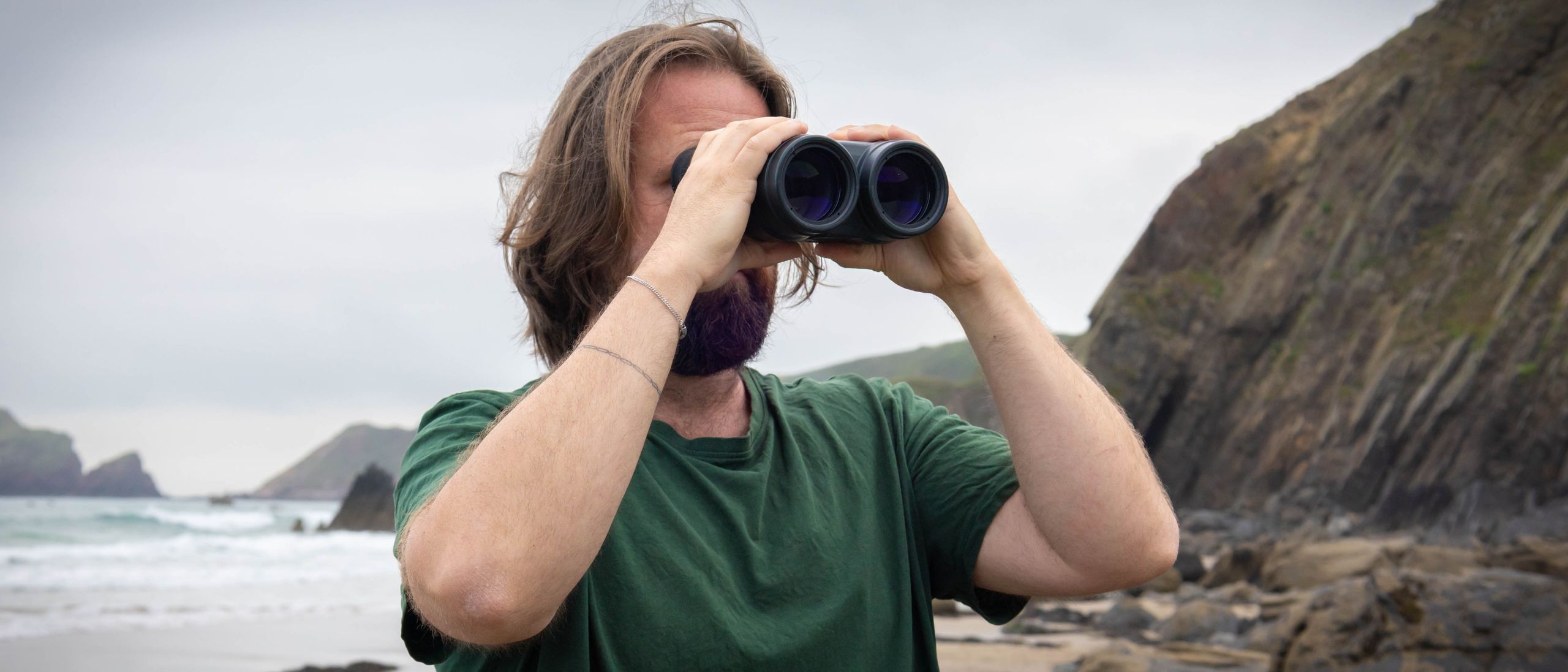 Spy distant birds and stars with the highly rated Canon stabilized binoculars