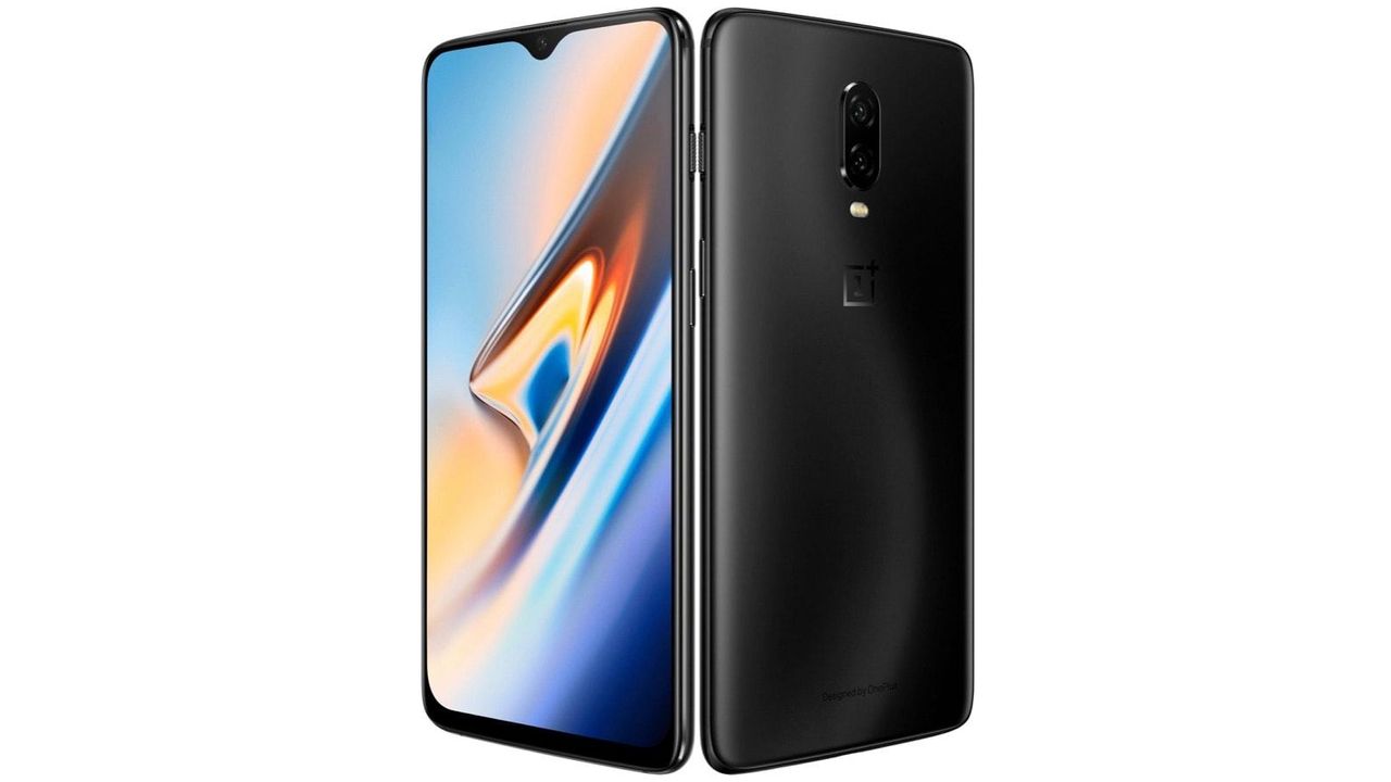 You can't see the fingerprint scanner because it's built into the screen. Credit: Caschy / Otto
