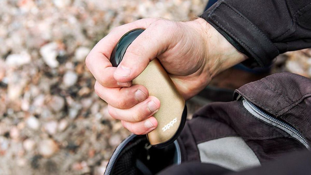 How to use hand warmers on frosty expeditions Advnture