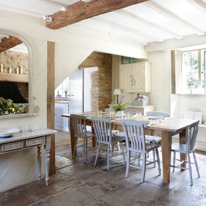 Cotswolds Farmhouse 