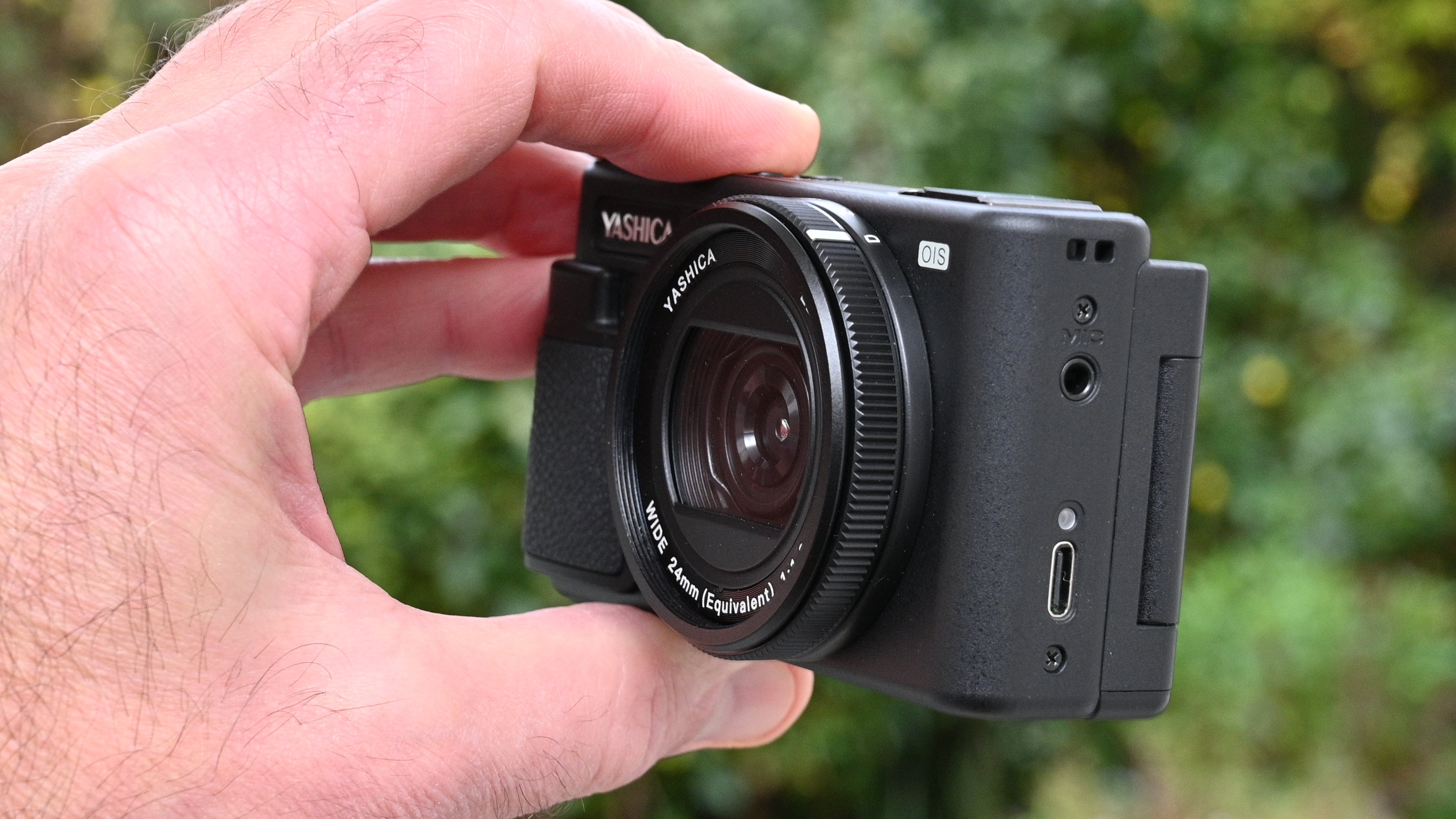 Yashica City 300 product shot