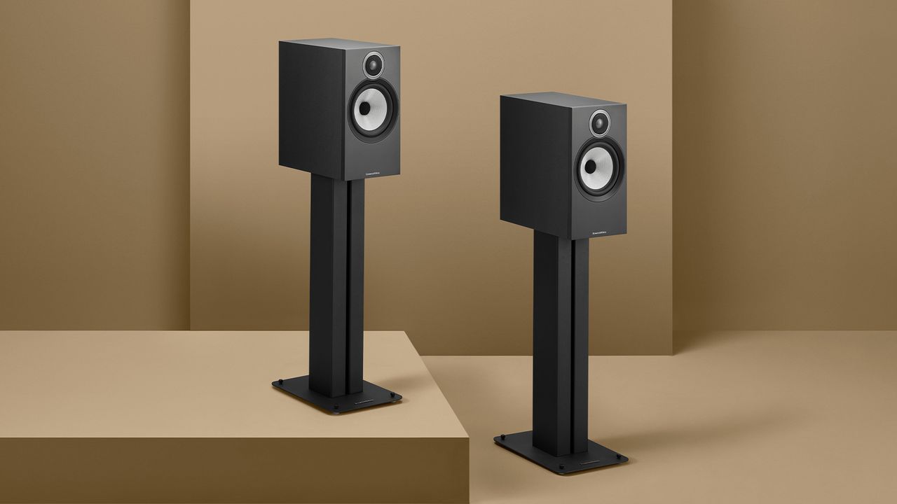 Standmount speakers: Bowers &amp; Wilkins 606 S3