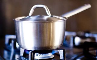 Money saving tips for mums: Save energy while cooking
