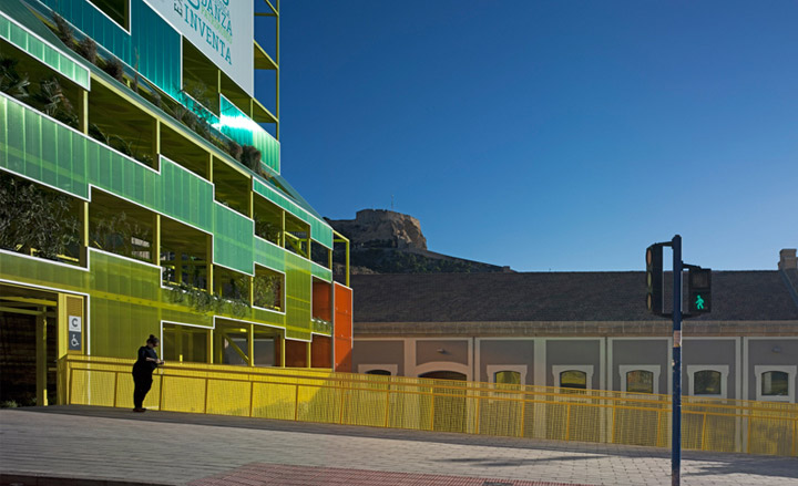 The garden’s irrigation circuit uses a water tank that collects rain water