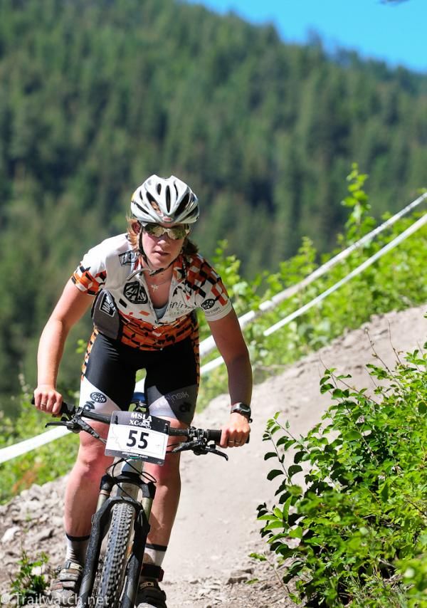 Lisa Curry (Gallatin Alpine Sports) descends the switchbacks