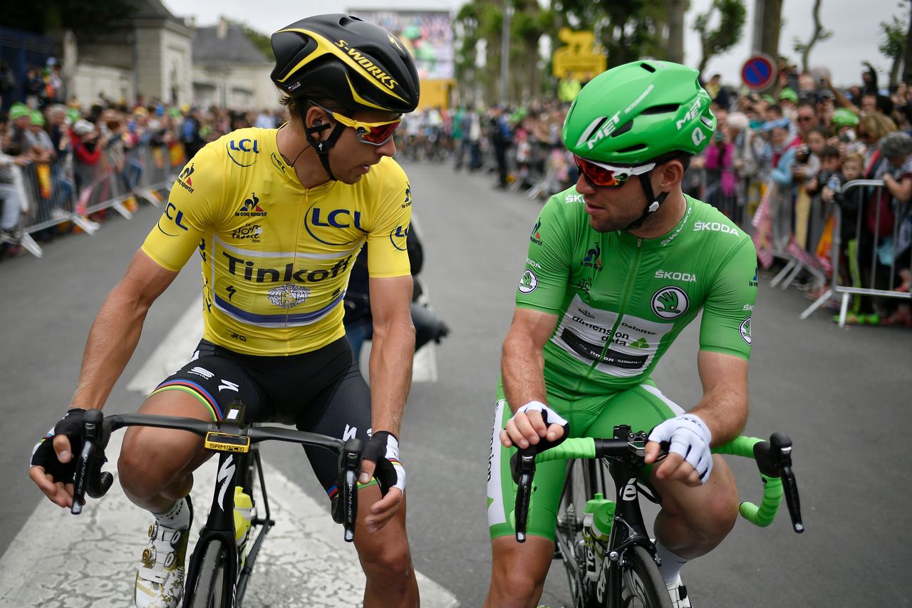 Peter Sagan (Tinkoff) and Mark Cavendish (Dimension Data) at the stage 4 start