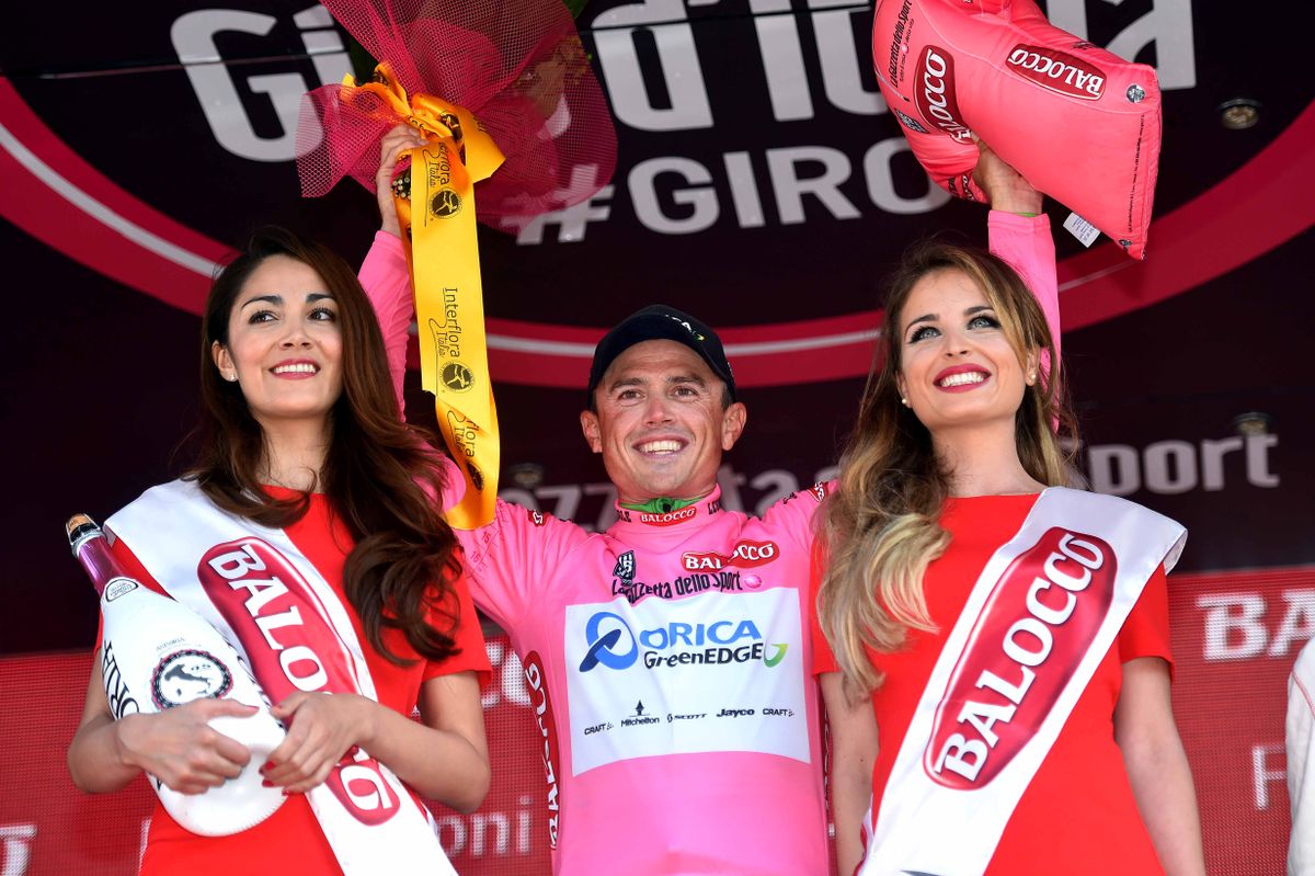 Simon Gerrans (Orica-GreenEdge) in the maglia rosa