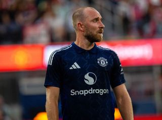 INGLEWOOD, CALIFORNIA - JULY 27: Christian Eriksen of Manchester United in action during the pre-season friendly match between Manchester United and Arsenal at SoFi Stadium on July 27, 2024 in Inglewood, California. (Photo by Ash Donelon/Manchester United via Getty Images)