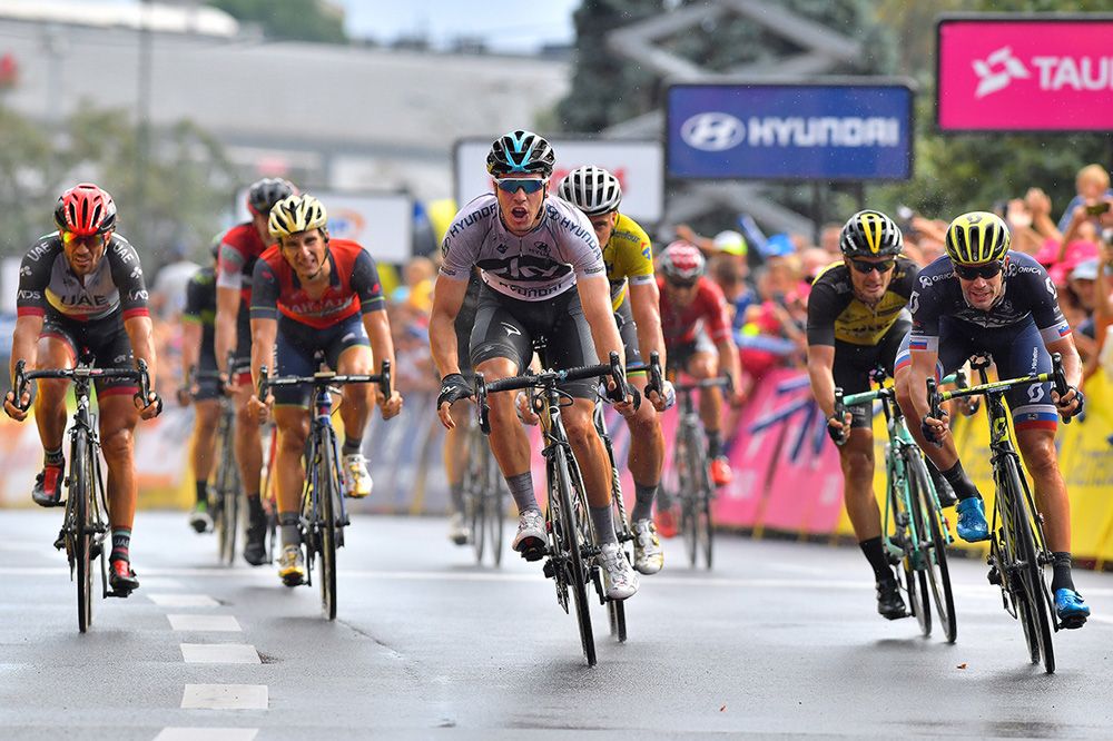 Danny van Poppel (Team Sky) gets ready to celebrate his stage win