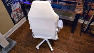 The backrest of the Secretlab Titan Evo NanoGen in white