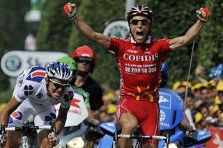 Sylvain Chavanel (Cofidis) finally took the stage win he's been chasing for nearly three weeks.
