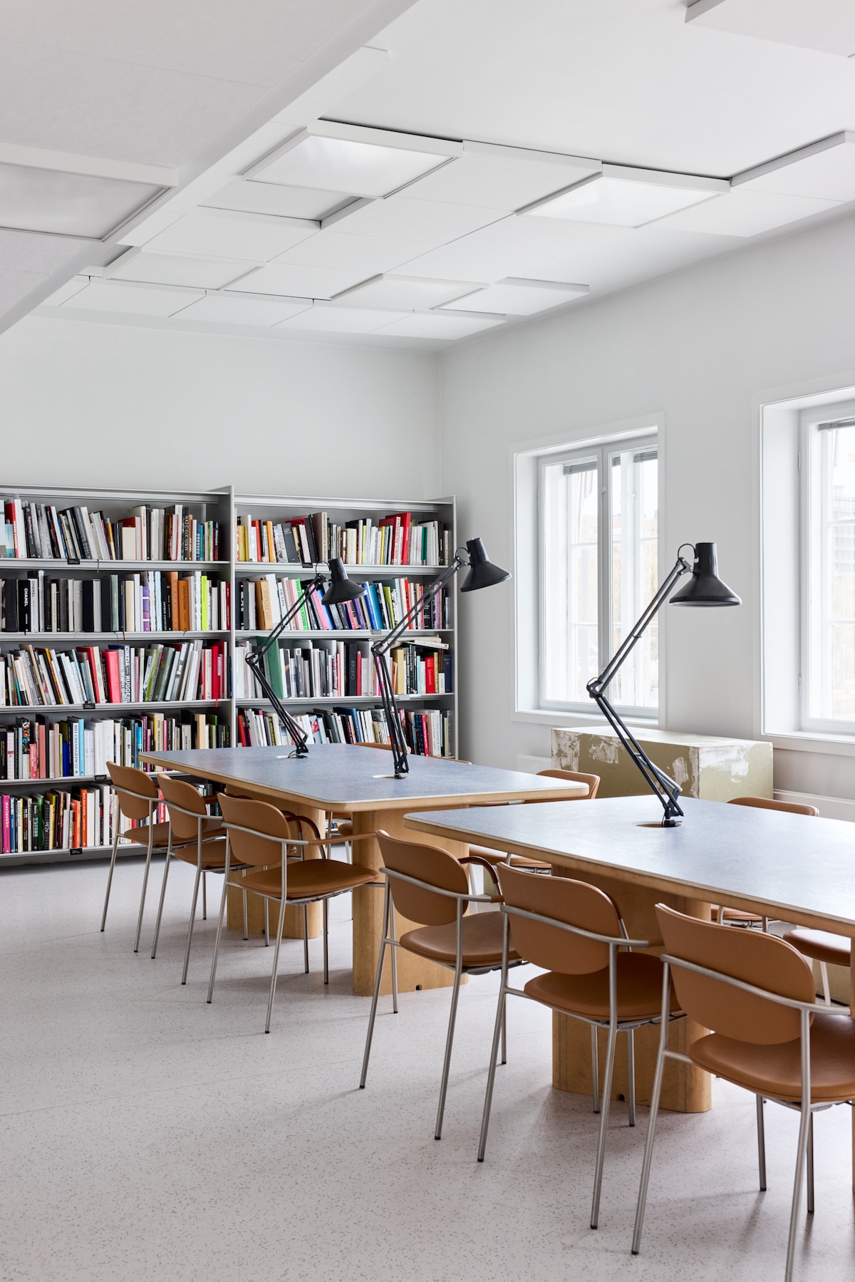 Oslo&amp;rsquo;s International Library of Fashion Research