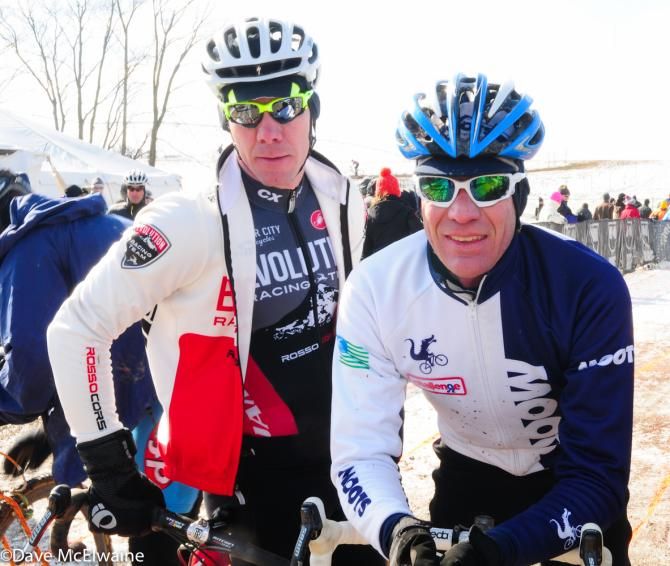 Tim Butler (USA) and Jon Cariveau (USA) at the start