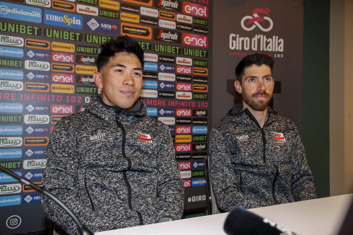 Caleb Ewan and Thomas de Gendt (Lotto Soudal)