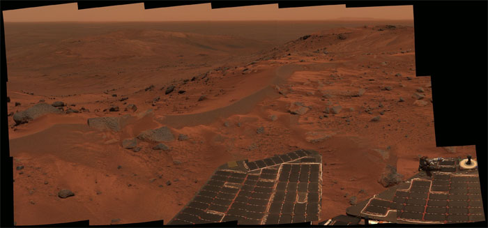 Rocky Mountain High: Spirit Rover Surveys its Surroundings