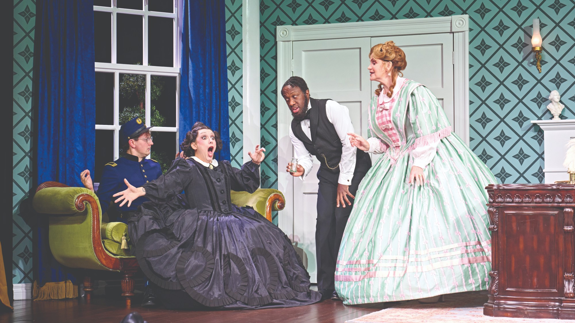 Mary Todd Lincoln shocked in a gathering