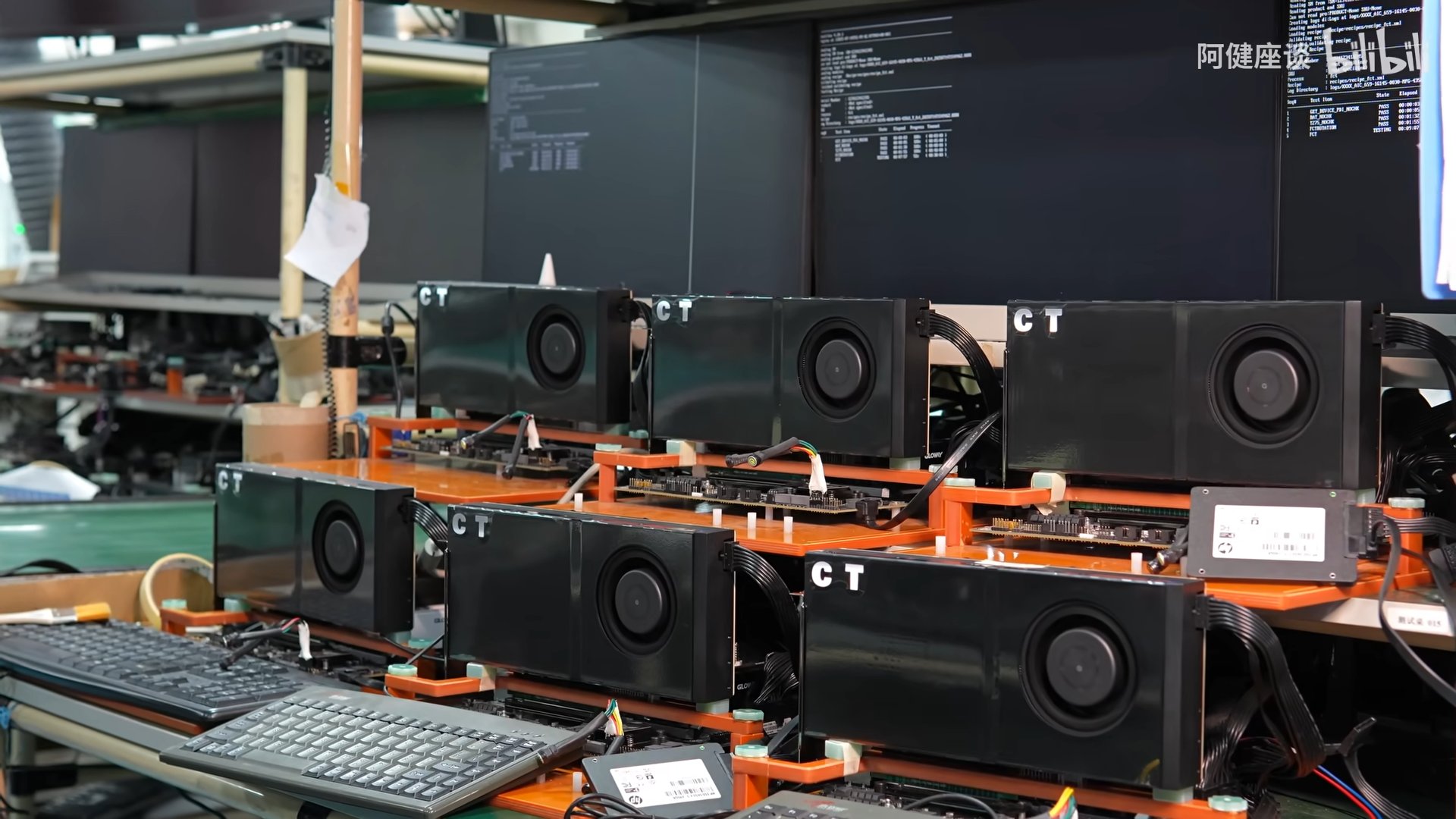 RTX 5090 &quot;Turbo&quot; blower-style GPUs