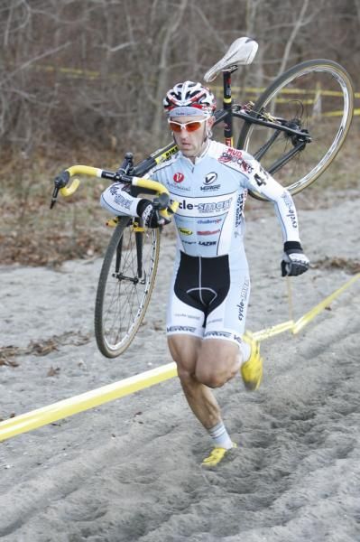 Adam Myerson (Cycle-Smart) running the beach.