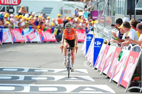 Samuel Sanchez (Euskaltel-Euskadi) put in another good performance to gain 25 seconds on the chasers.