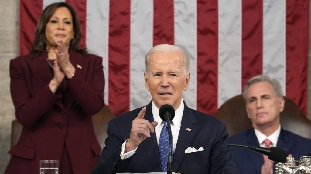 Biden booed by Republicans after saying some want to cut Social ...